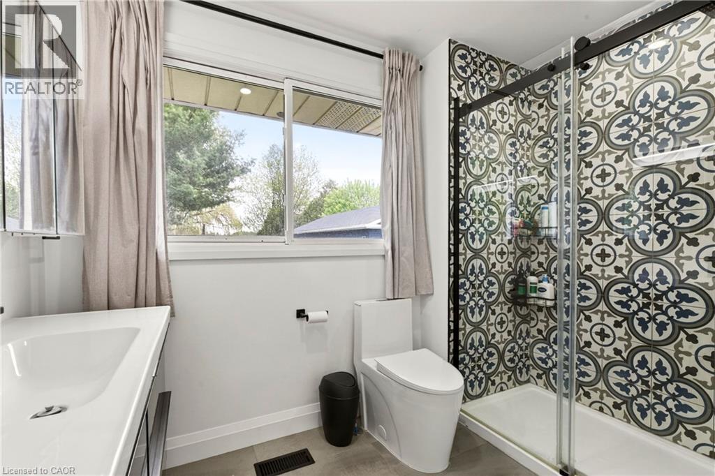 183 SUNNYRIDGE Road - 21