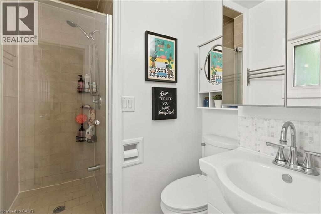 183 SUNNYRIDGE Road - 17