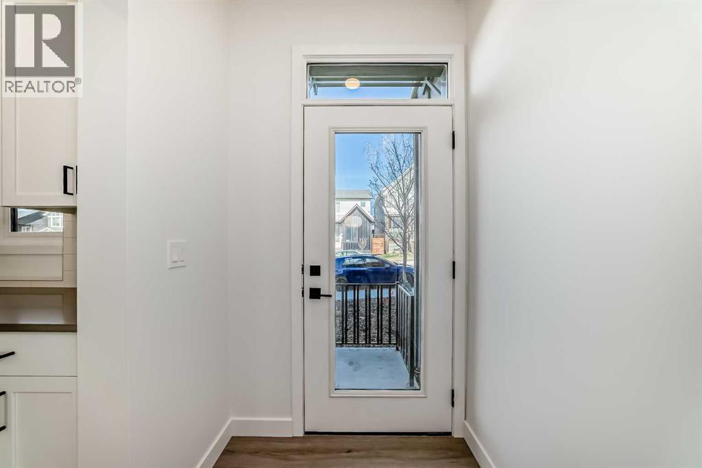 #904 30 Rochester View NW - 15