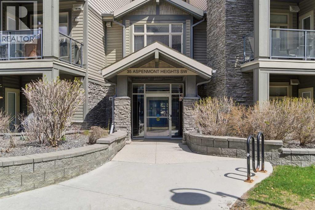 #228 35 Aspenmont Heights SW - 3