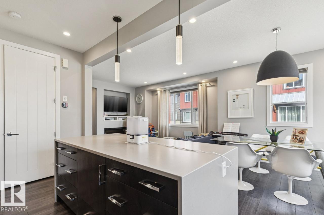 #45 16903 68 ST NW - 12