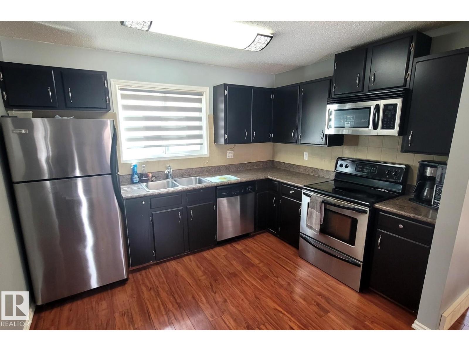 18 WESTBEND ST - 7