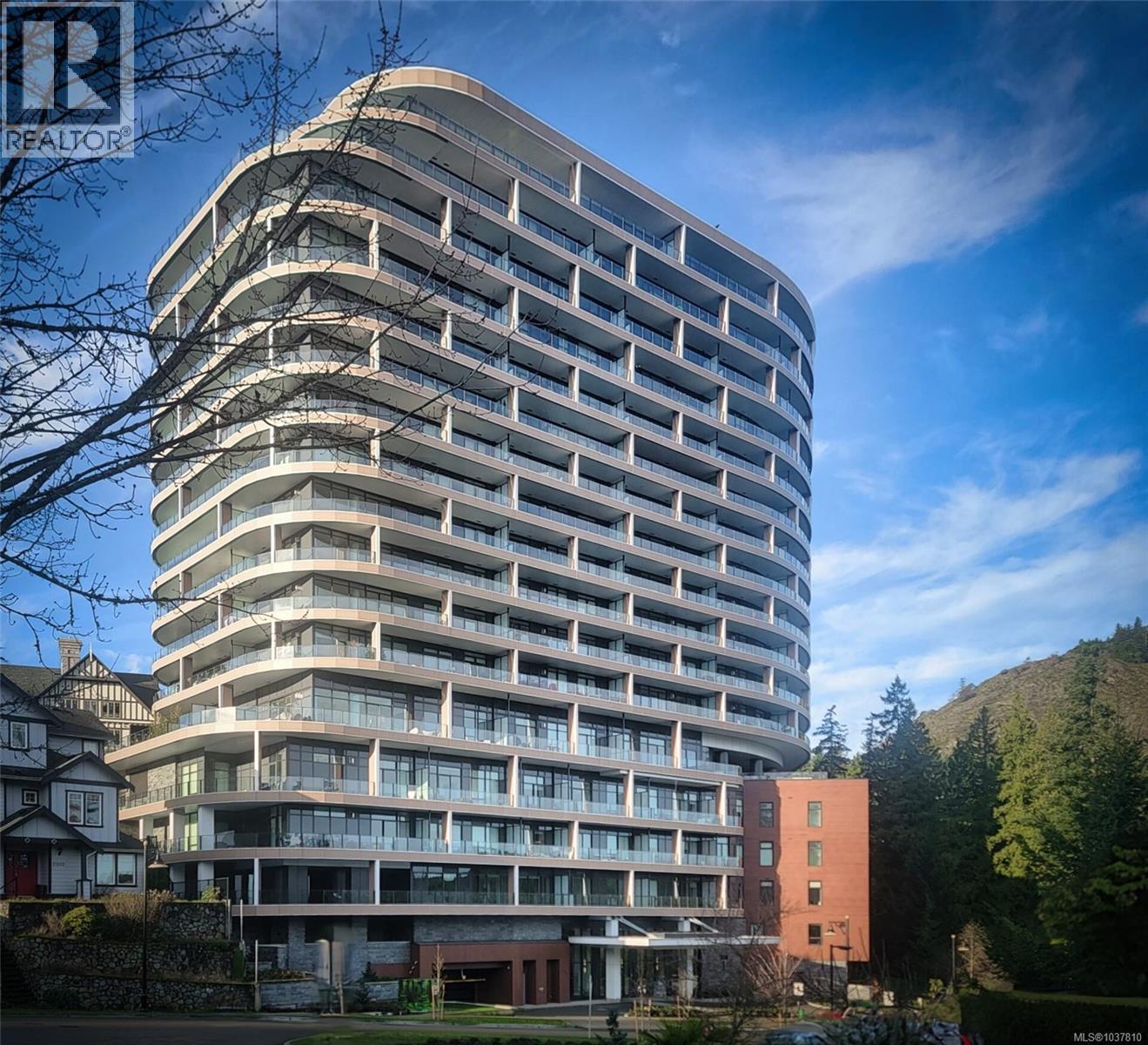 808 2000 Hannington Rd, Langford