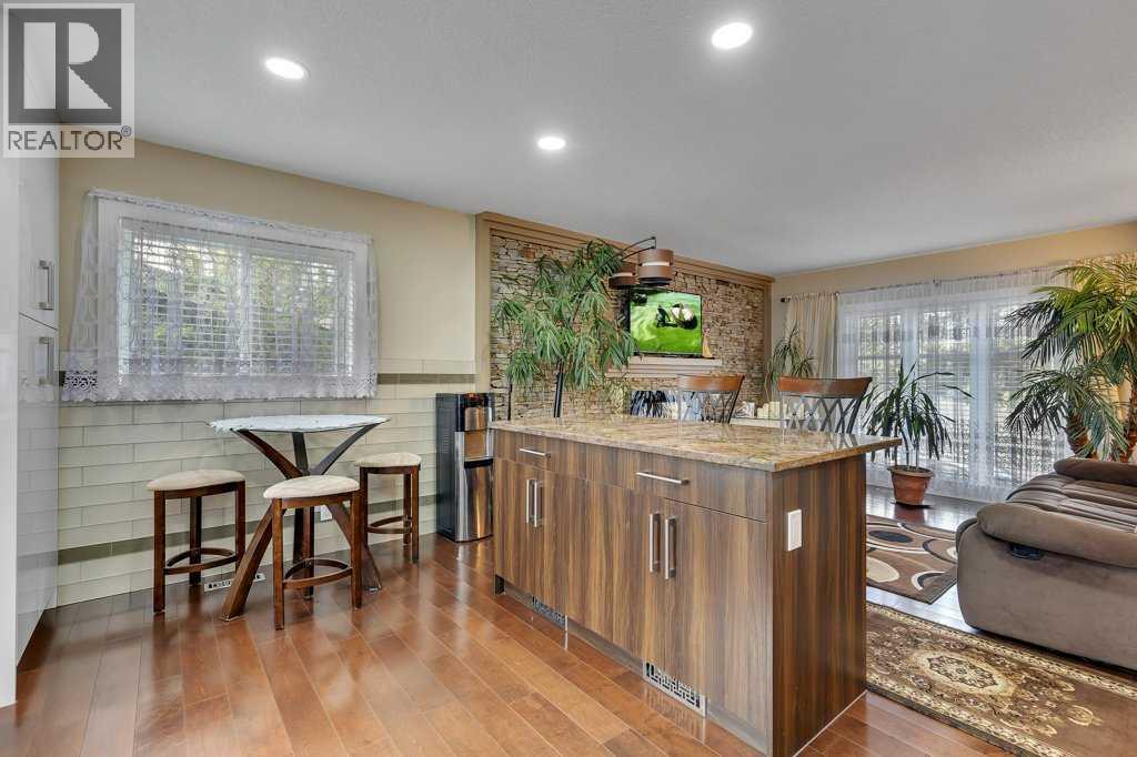 155 Midcrest Crescent SE - 13