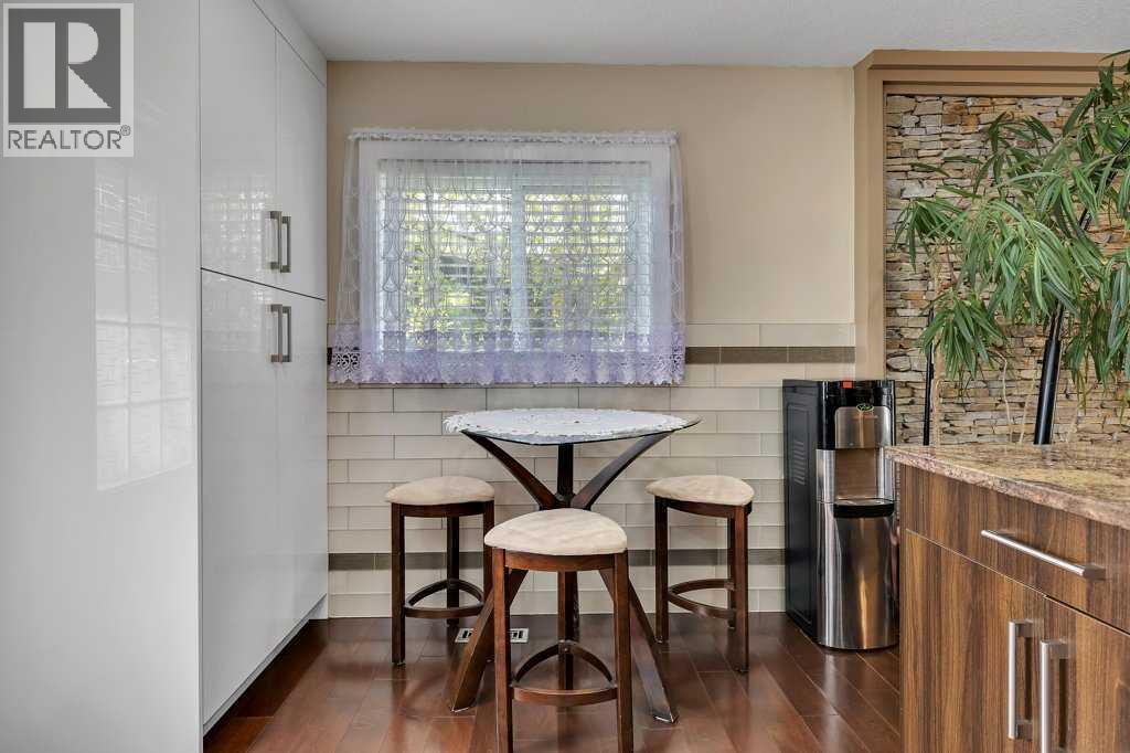 155 Midcrest Crescent SE - 15