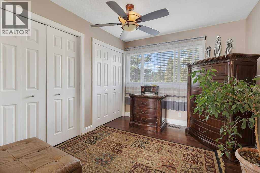 155 Midcrest Crescent SE - 25