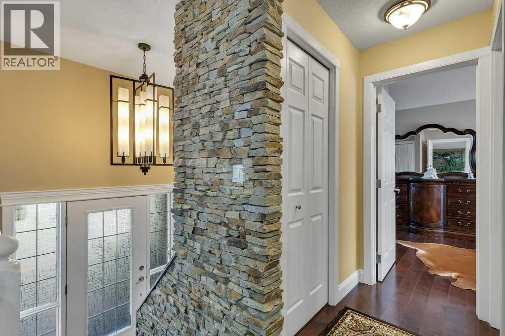 155 Midcrest Crescent SE - 6