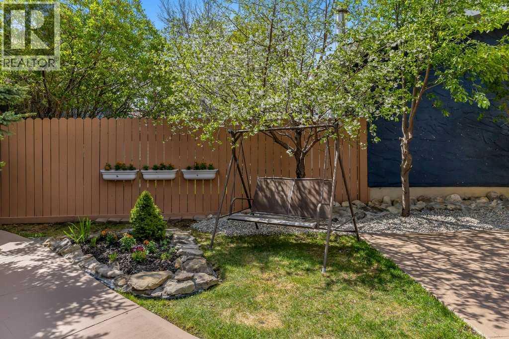 155 Midcrest Crescent SE - 44