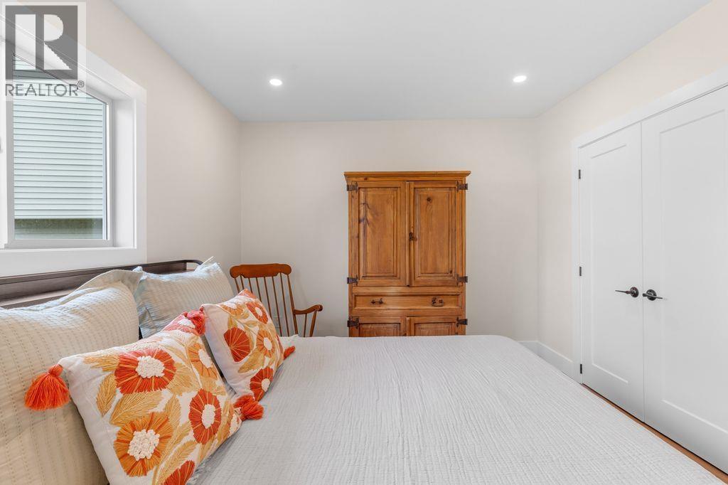 Photo 10 of 25 — 7060 EUGENE ROAD · Prince George, BC
