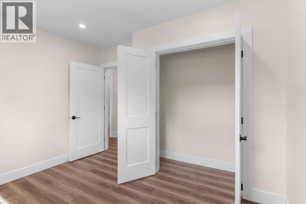 7060 EUGENE ROAD - 13