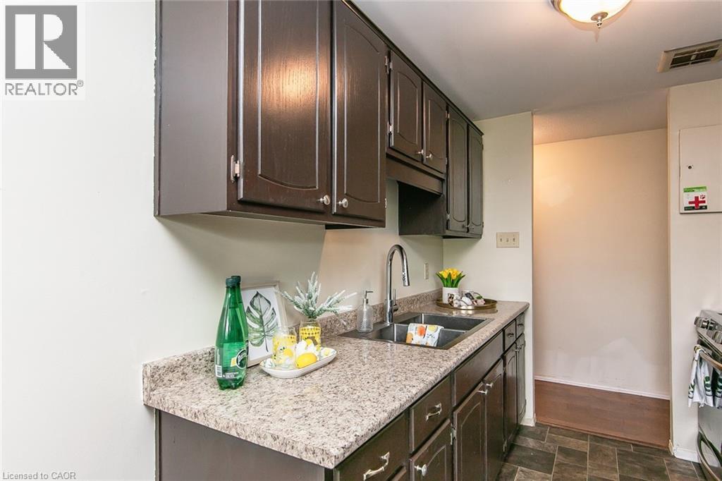 #203 30 AVALON Place - 20