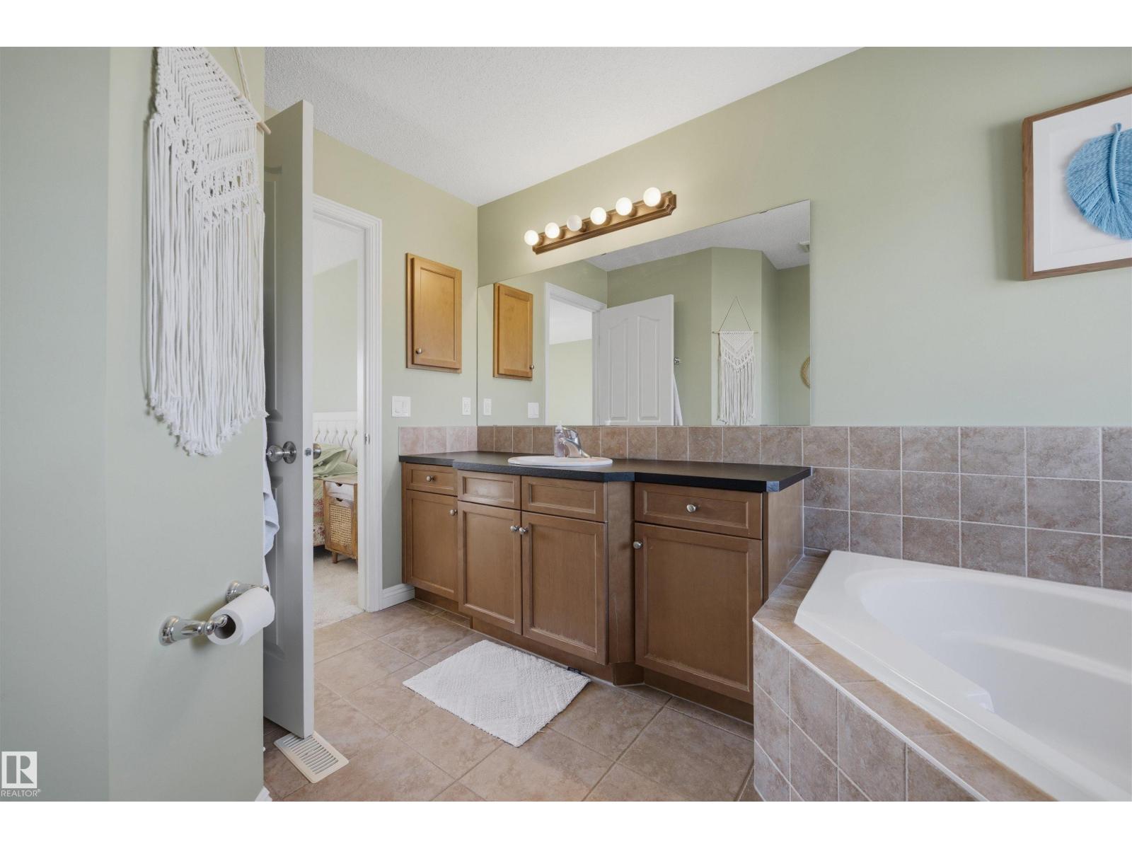 255 SUNCREST RD - 12