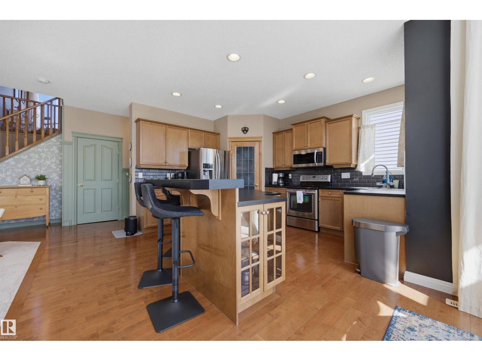 255 SUNCREST RD - Image 3