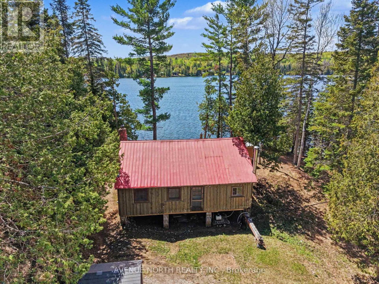 366 HOLLY LANE - 34