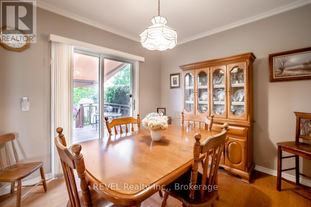 4092 ACHESON AVENUE - 10