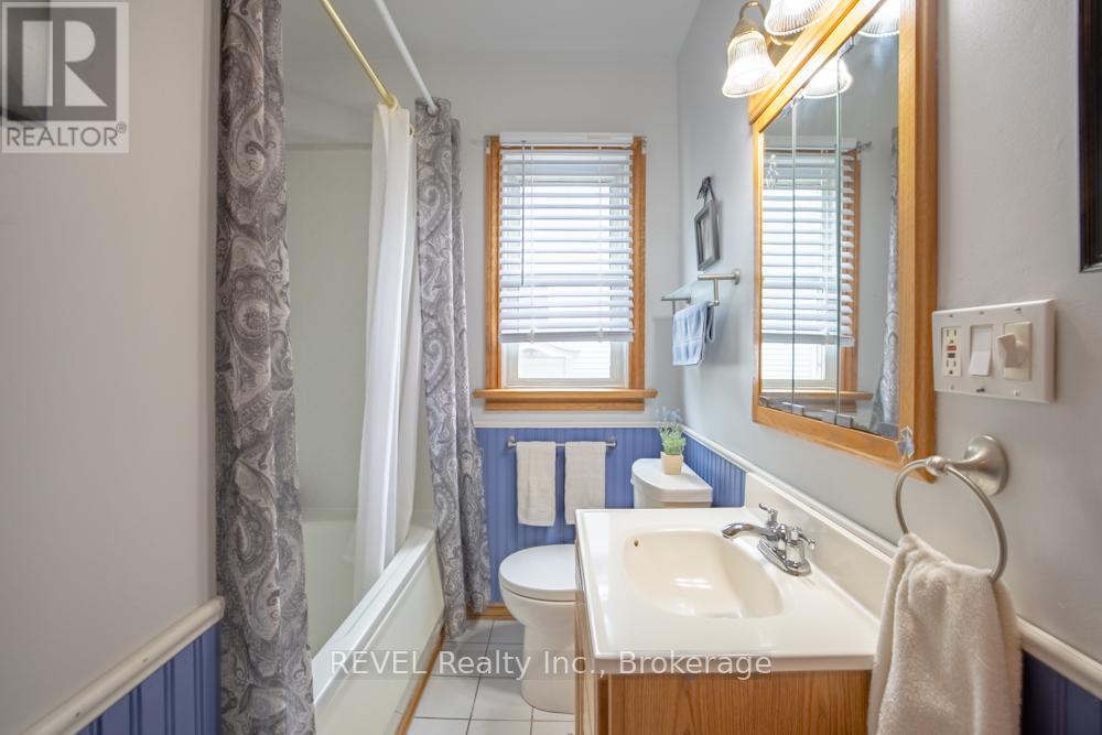 4092 ACHESON AVENUE - 13