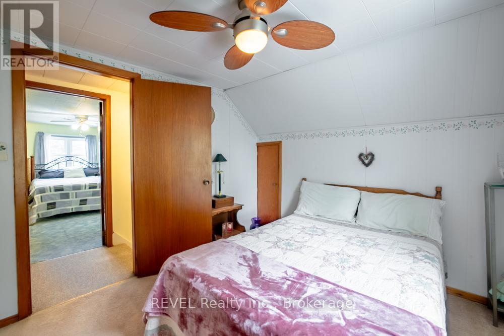 4092 ACHESON AVENUE - 17