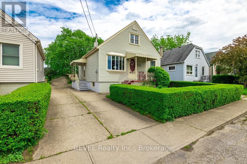 4092 ACHESON AVENUE - 2