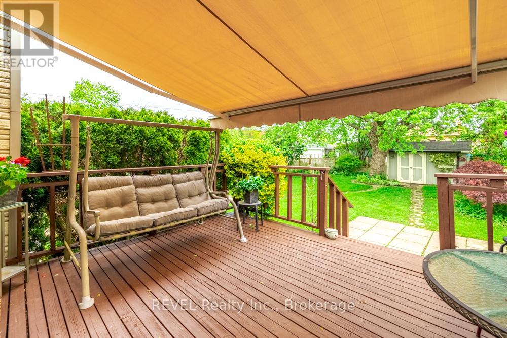 4092 ACHESON AVENUE - 24