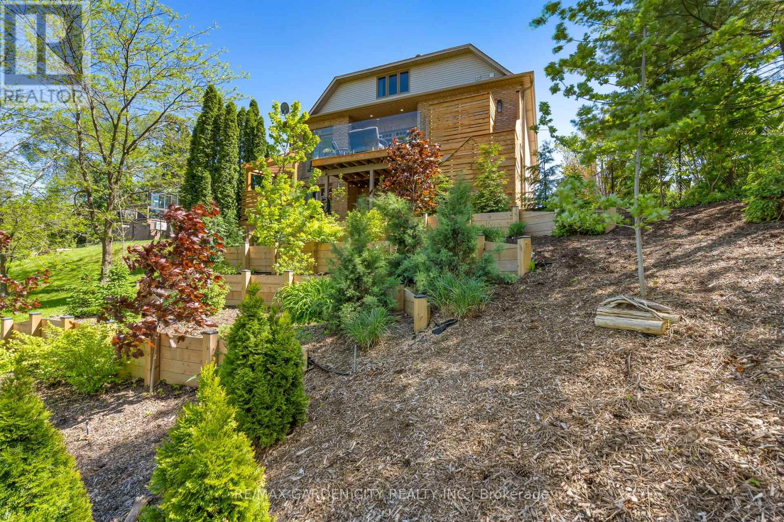 3465 VINEHAVEN TRAIL - 44