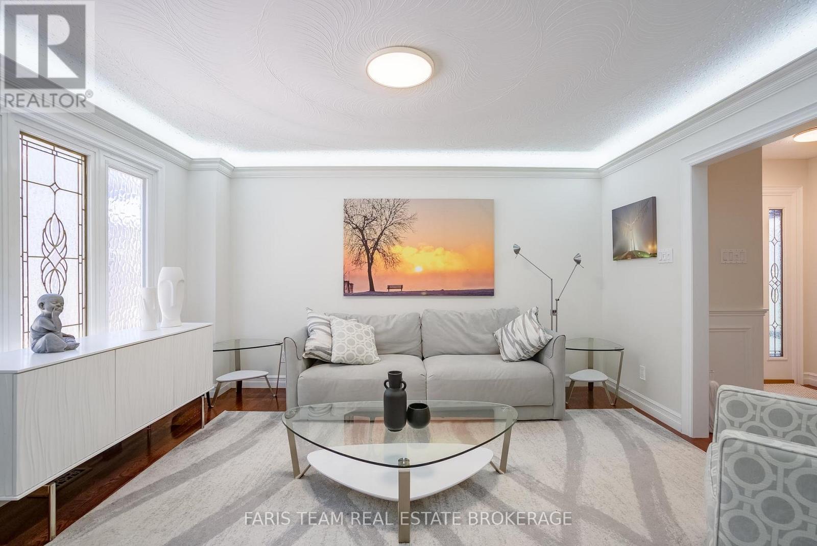 40 ORWELL CRESCENT - 12