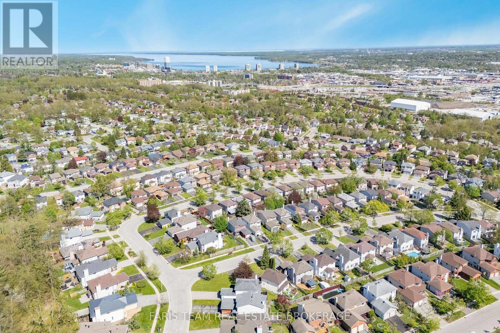 40 ORWELL CRESCENT - 38