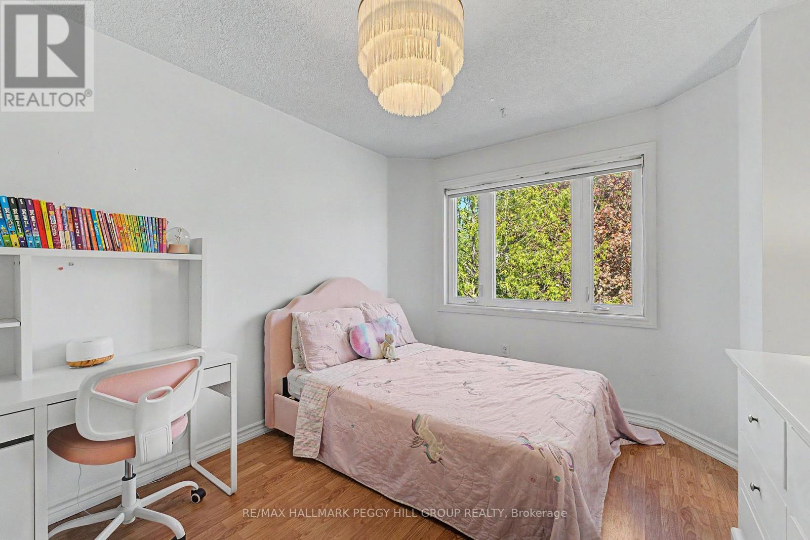 28 HAWKINS DRIVE - 20