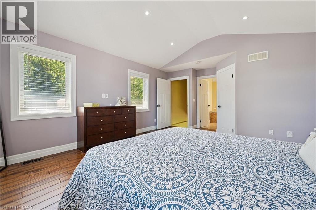 57 MARGARET Avenue S - 14