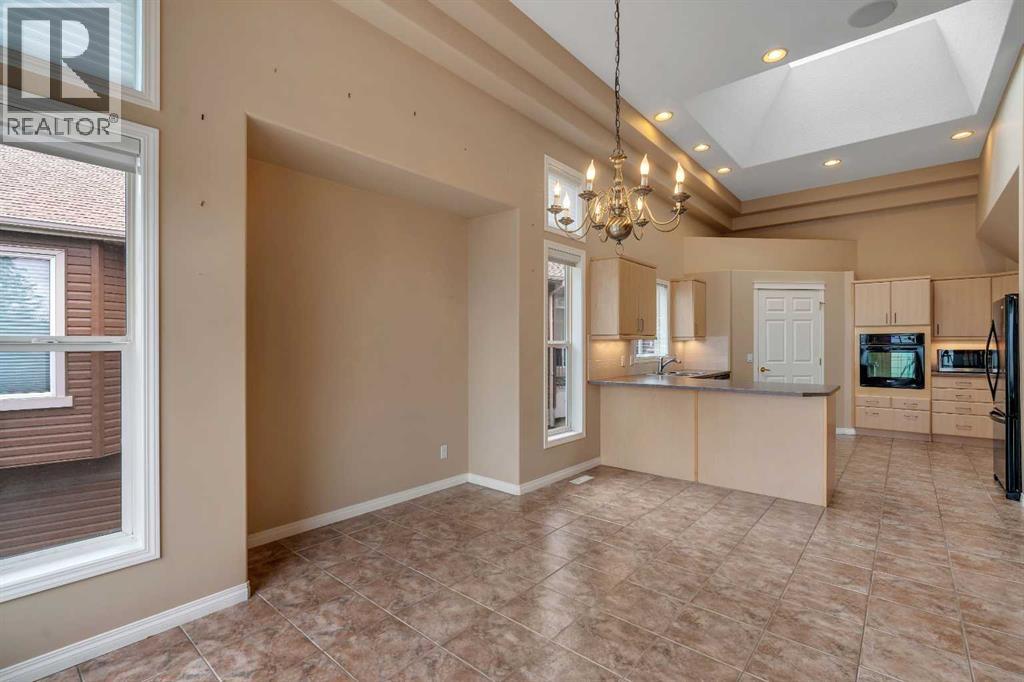 56 Royal Abbey Rise NW - 17
