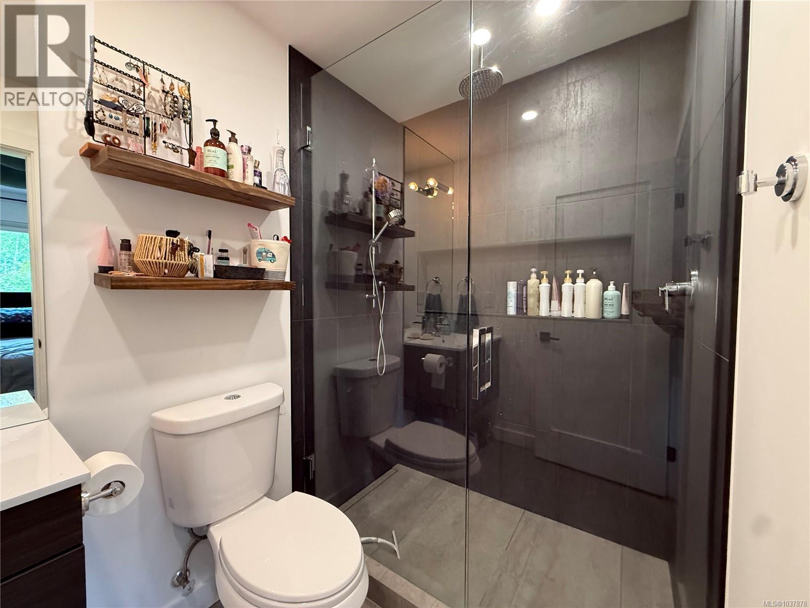 9572 Carnarvon Pl, Port Hardy