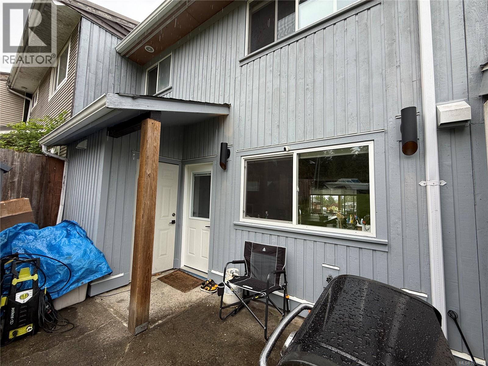 9572 Carnarvon Pl, Port Hardy