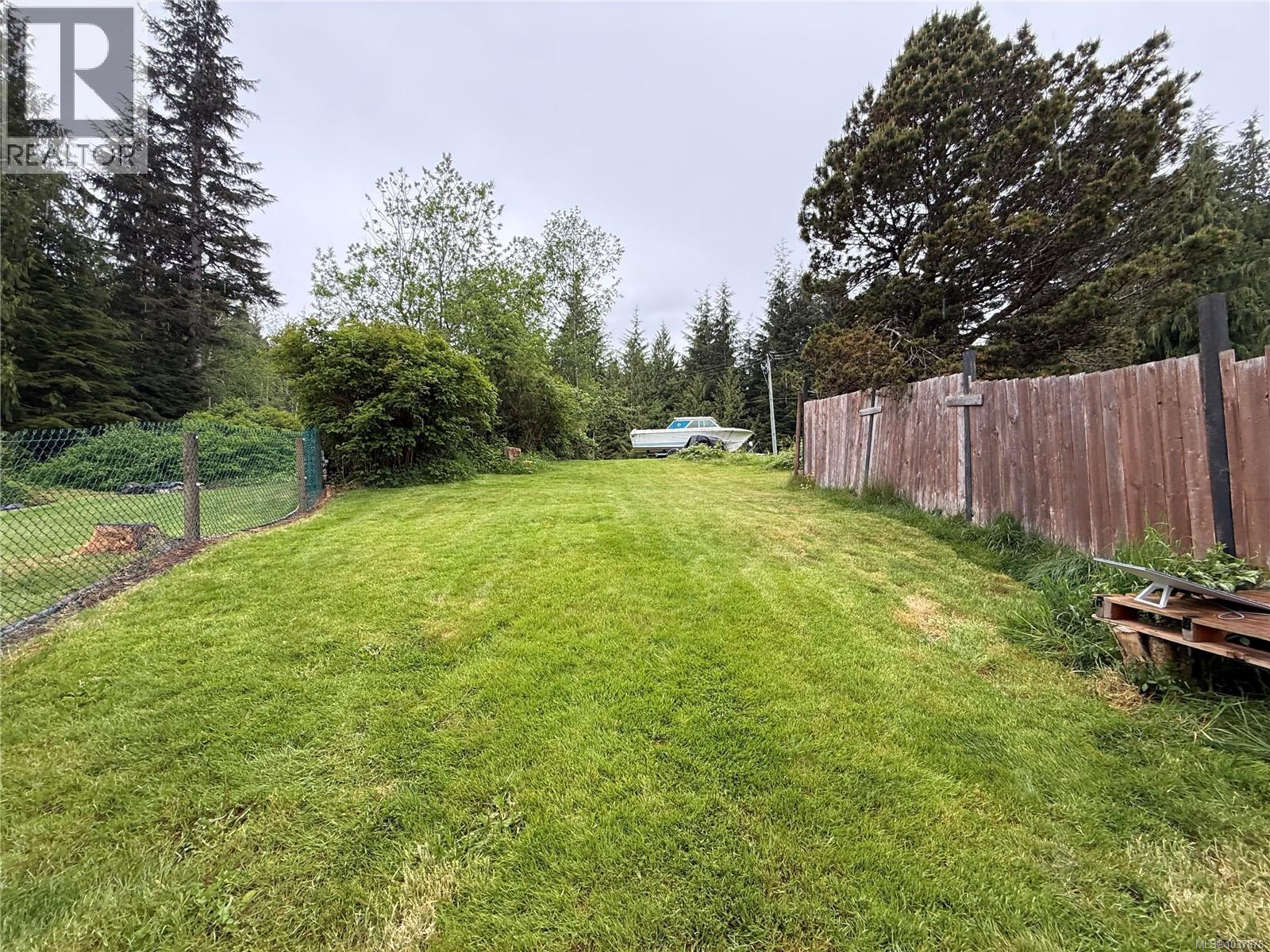 9572 Carnarvon Pl, Port Hardy