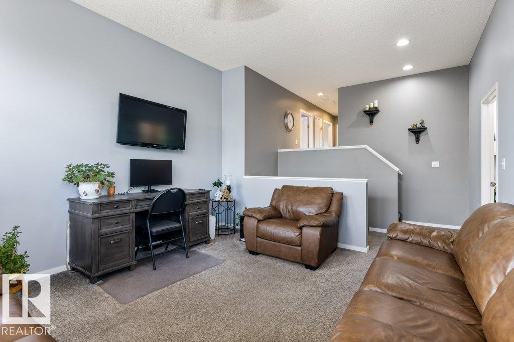 109 ERIN RIDGE DR - 19