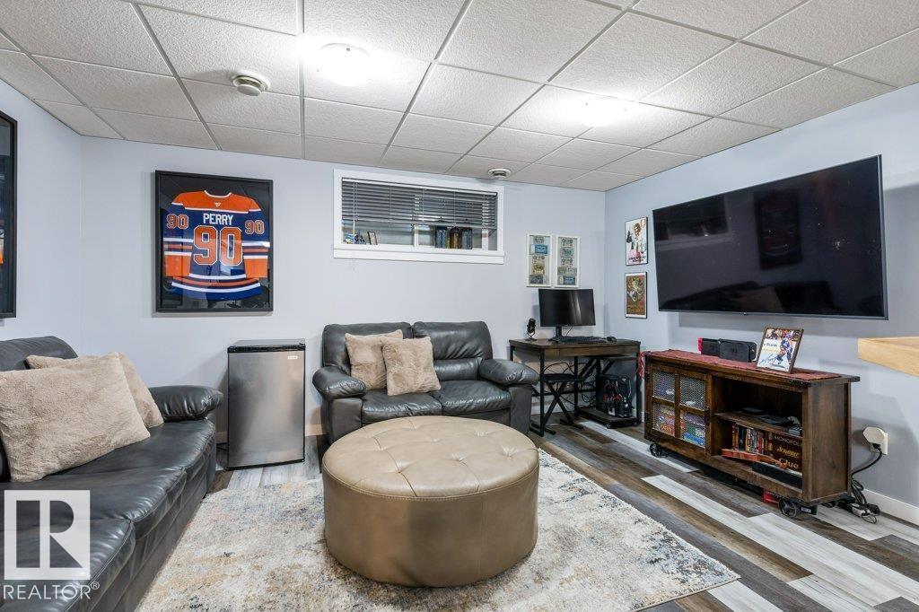109 ERIN RIDGE DR - 31