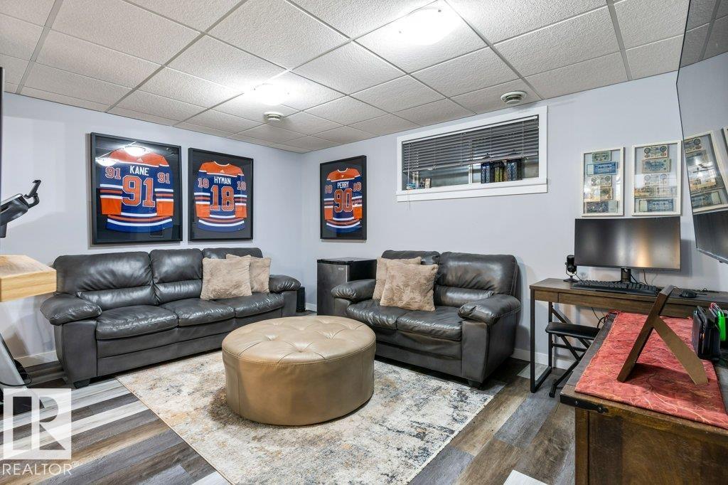 109 ERIN RIDGE DR - 34