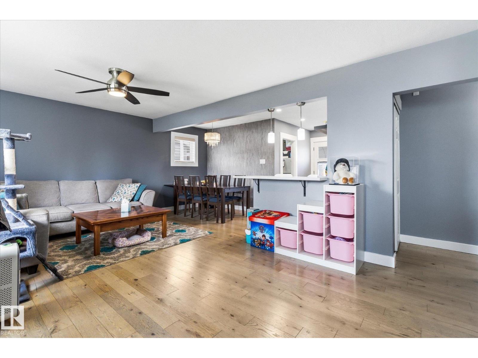10945 164 ST NW - 6