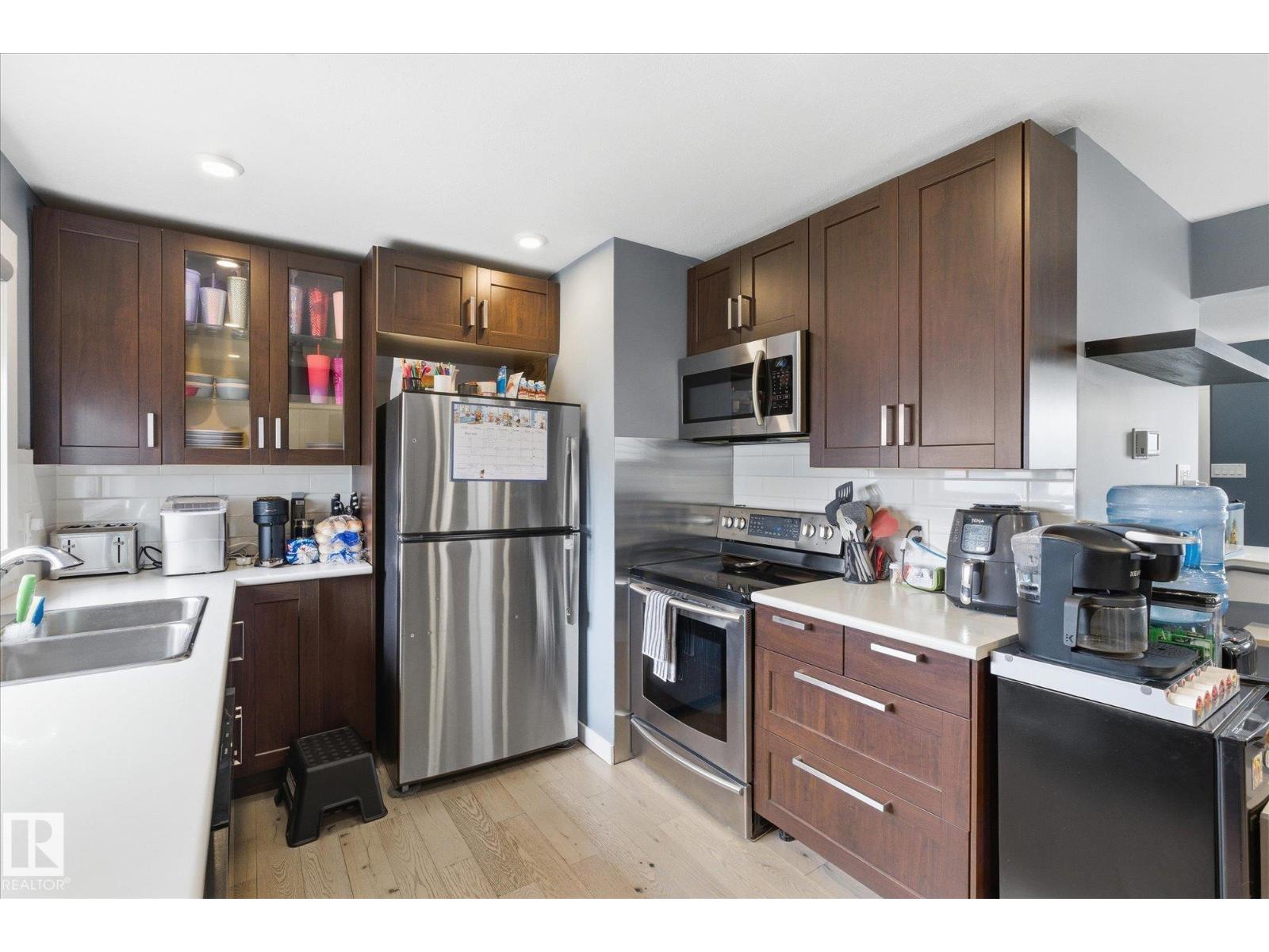 10945 164 ST NW - 13