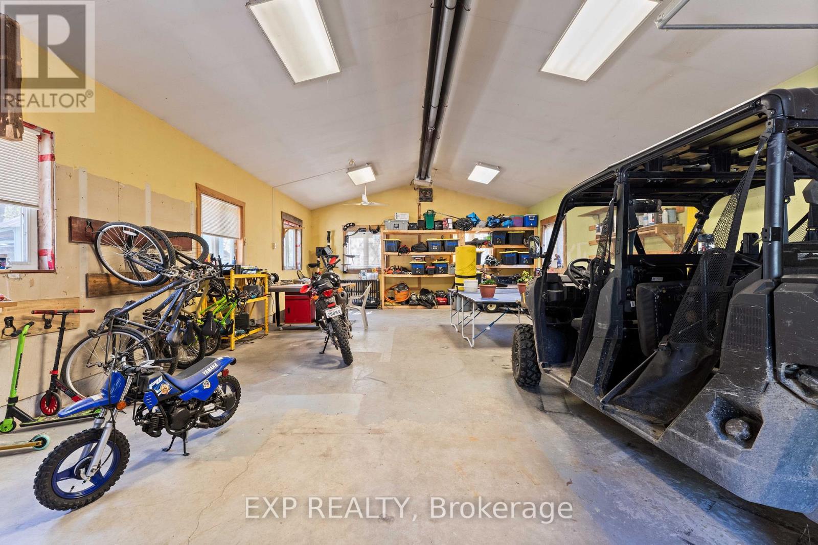 1138 SKELETON LAKE 2 ROAD - 33