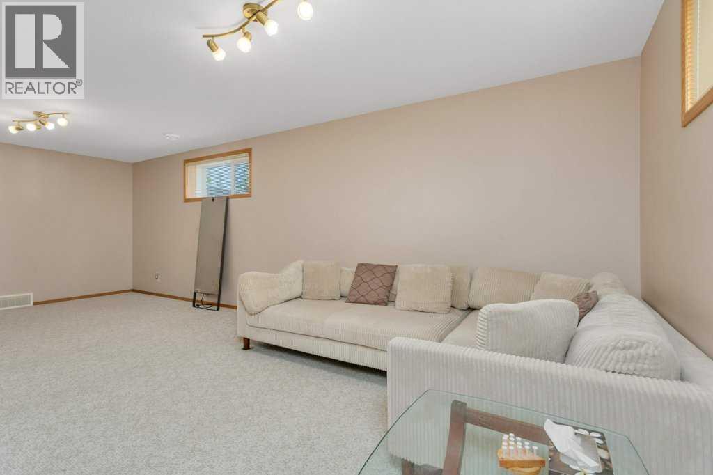 27 Ramage Crescent - 26