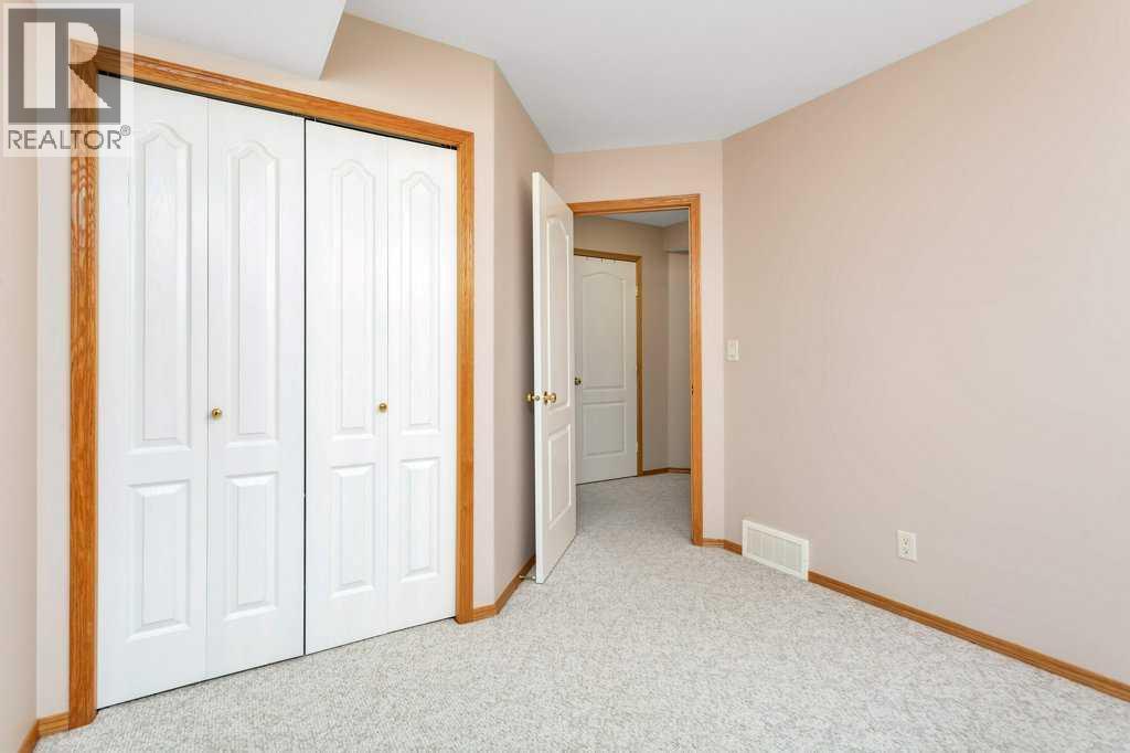 27 Ramage Crescent - 32