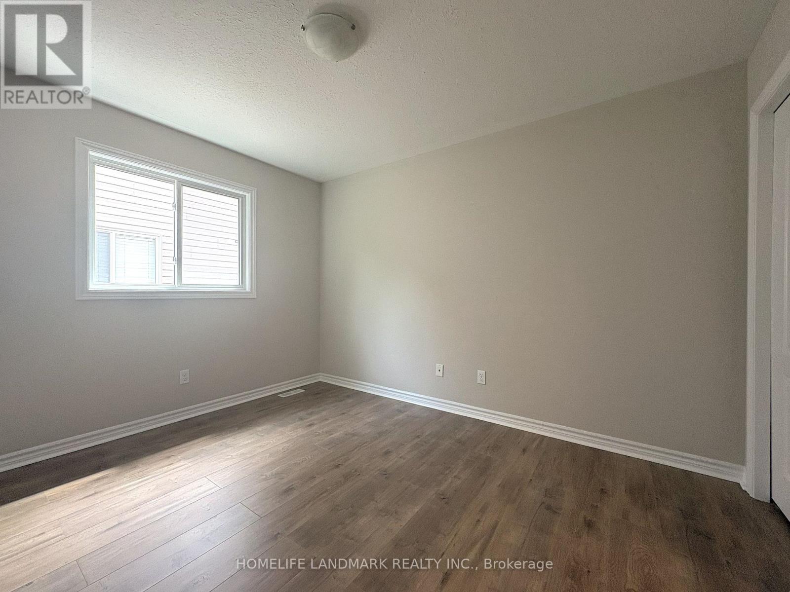 1166 SMITHER ROAD - 23