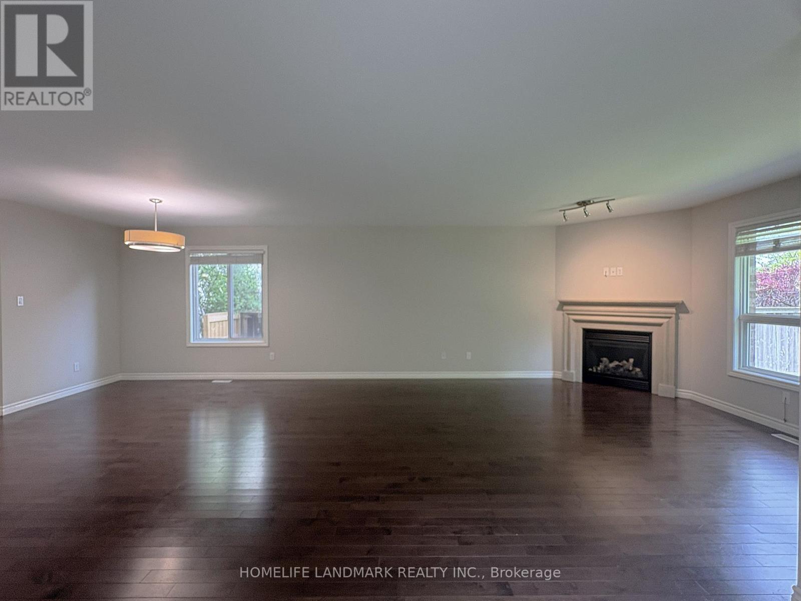 1166 SMITHER ROAD - 13