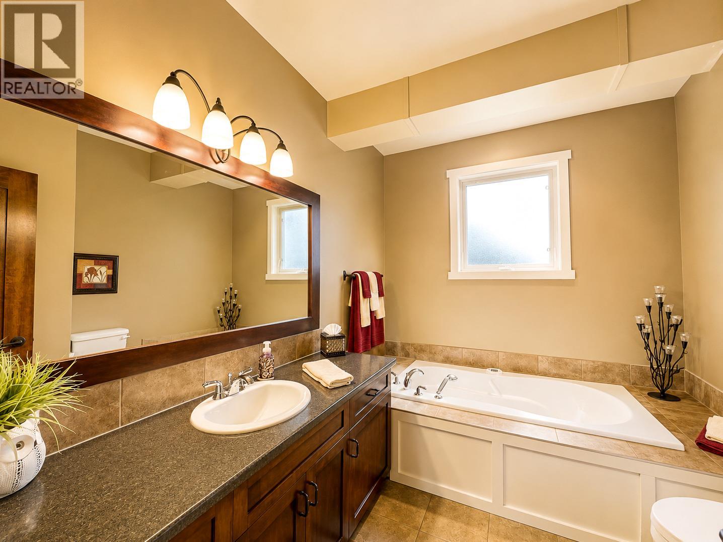 8128 Duby Road - 40