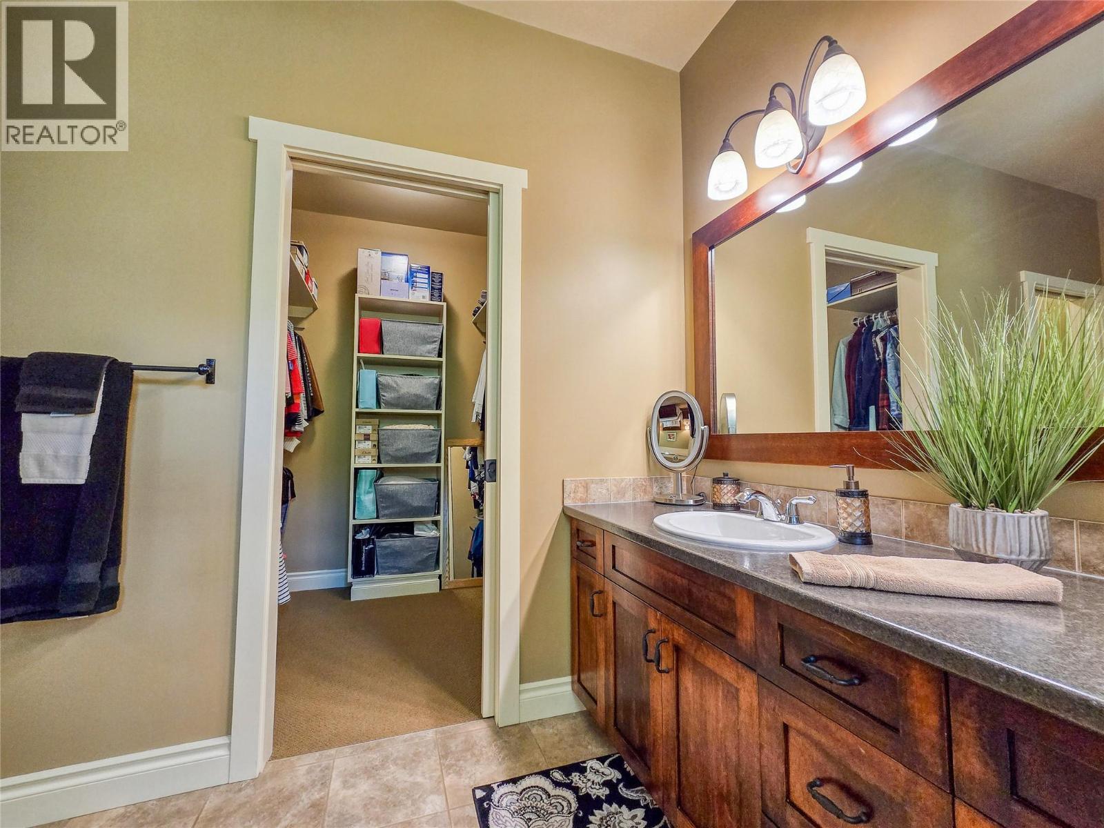 8128 Duby Road - 48