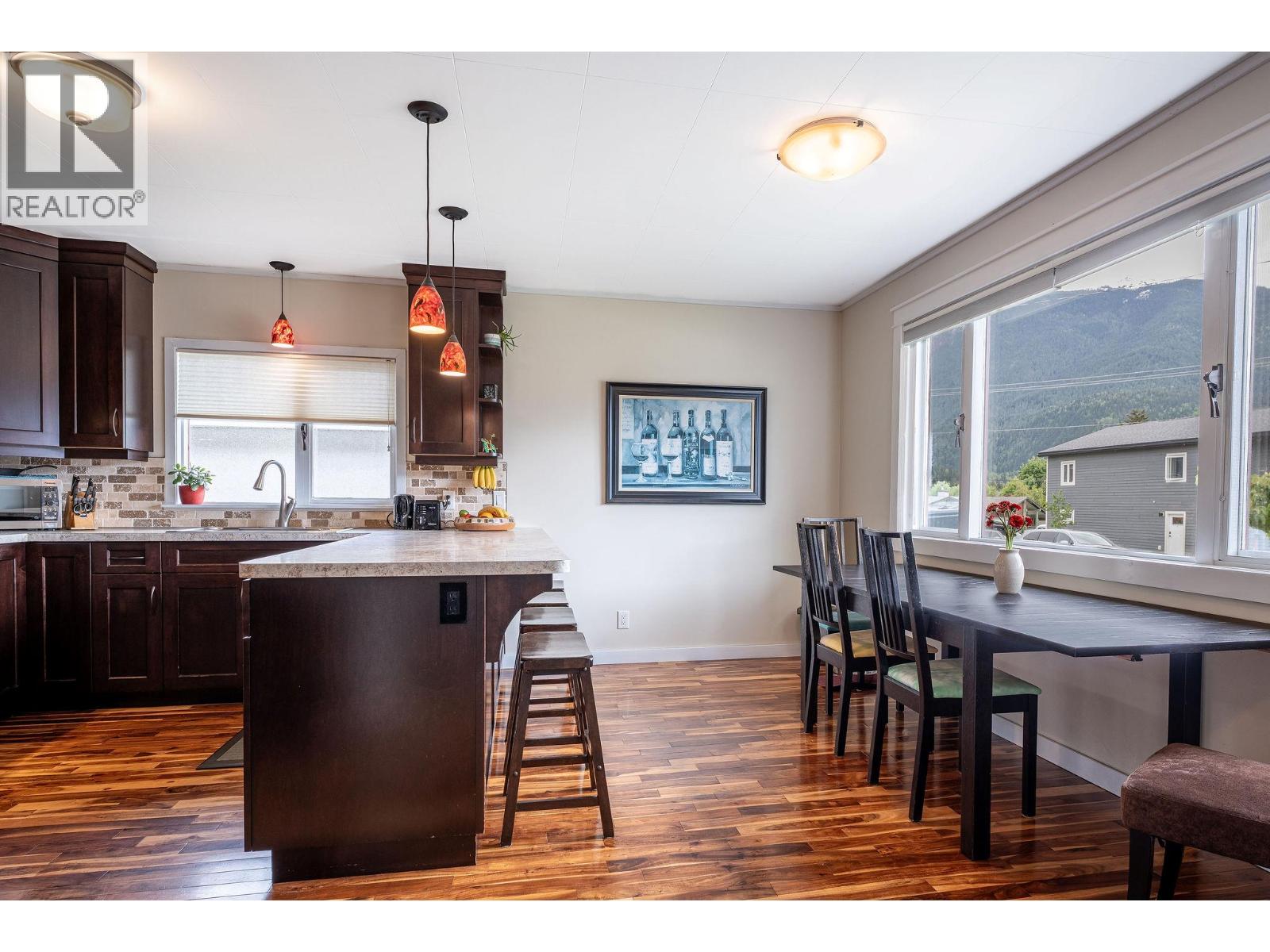 319 Taylor Street, Revelstoke