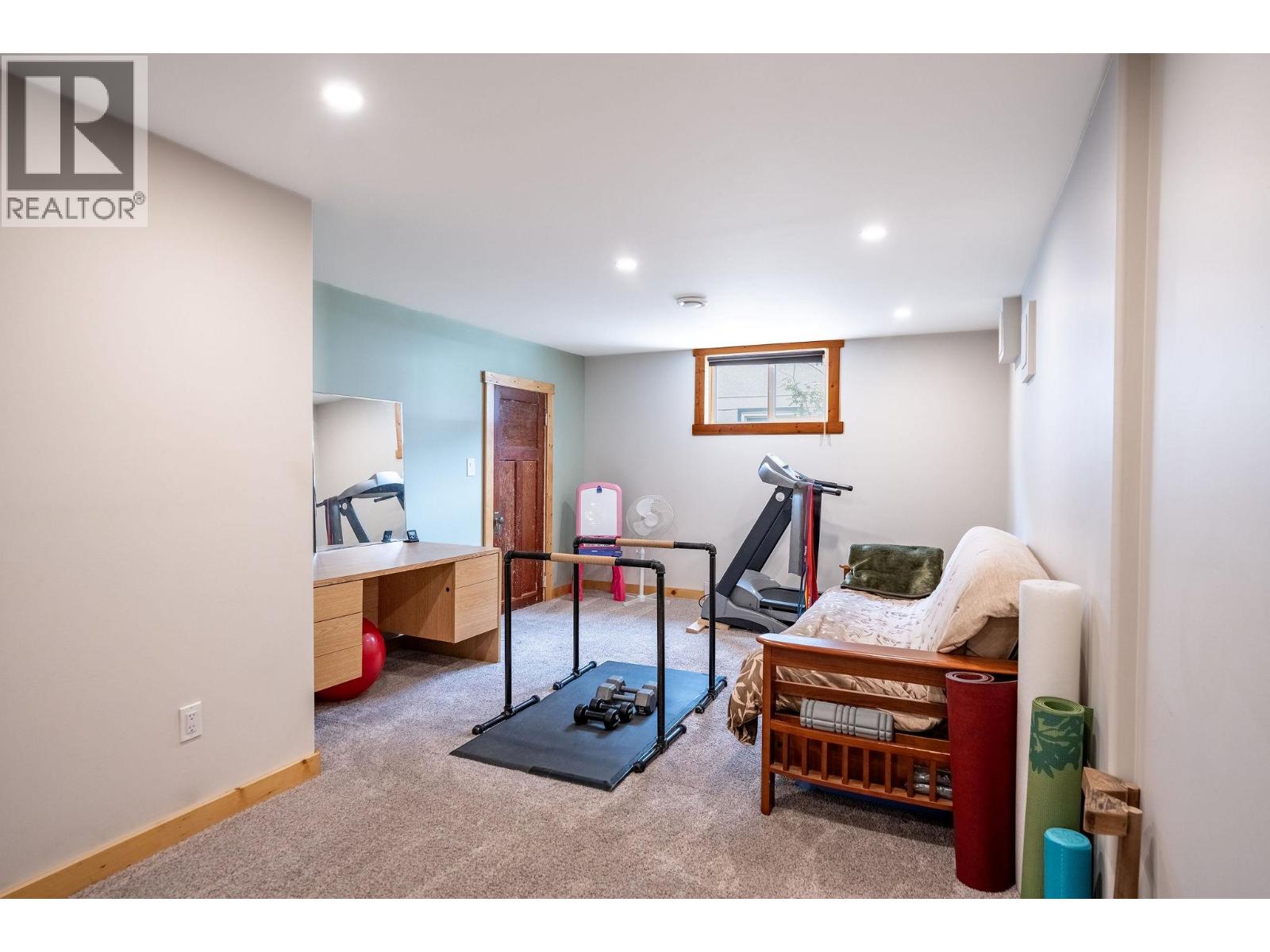 319 Taylor Street, Revelstoke