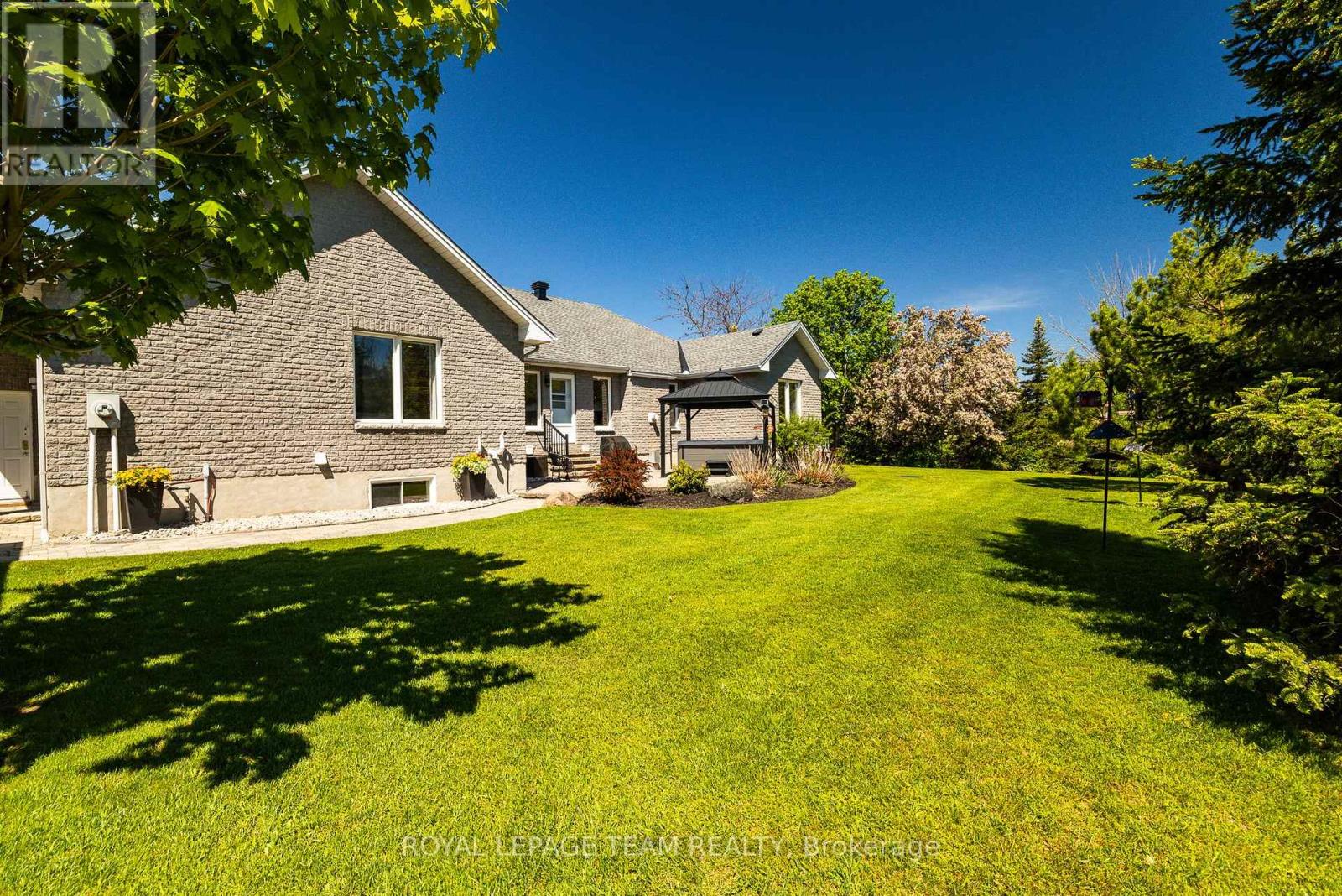 10 BALMORAL STREET - 47