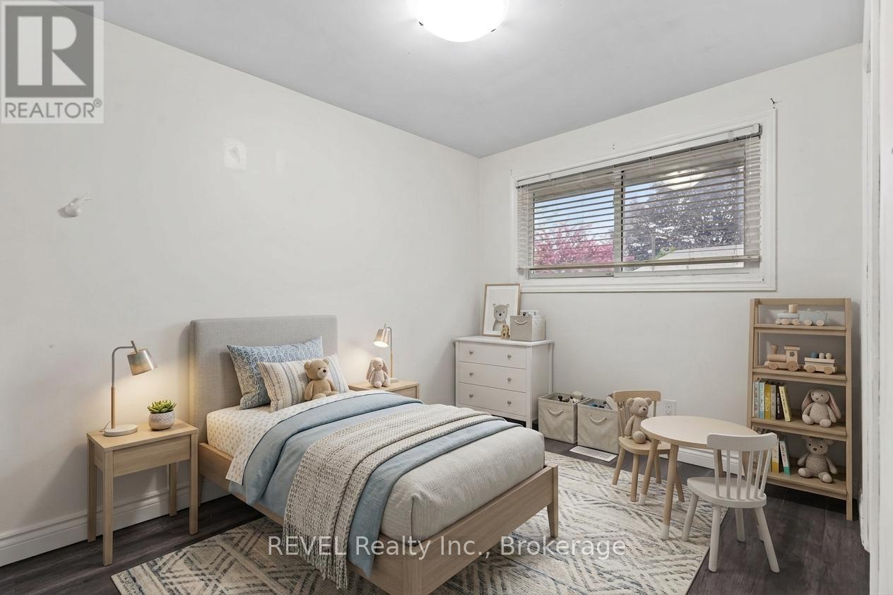 7 RENDALE AVENUE - 16