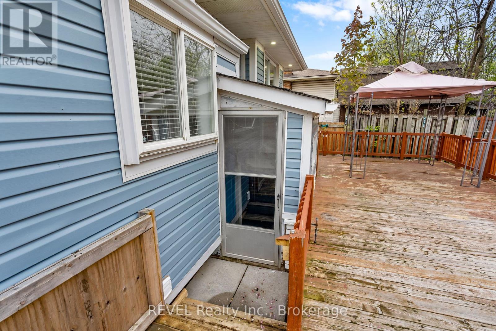 7 RENDALE AVENUE - 32