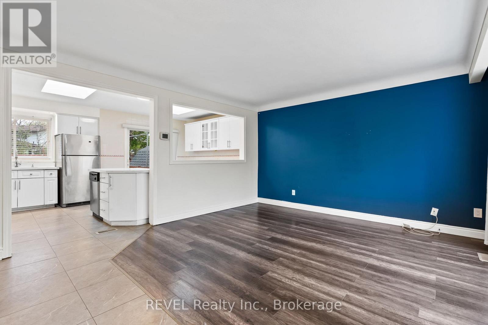 7 RENDALE AVENUE - 9
